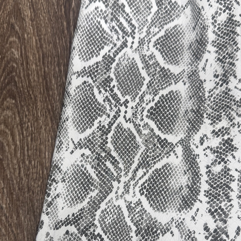 Commando Gray Snake Pattern Leggings - image 3